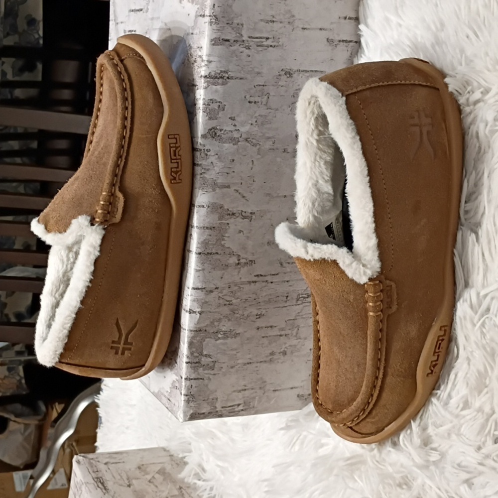 KURU Loft Women's Brown Slippers White Faux Fur Lining Arch Supportive 8M